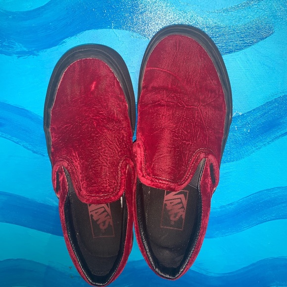 Vans - Picture 3 of 3